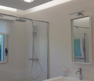 Faux plafond avec spot verre et rétroéclairage led