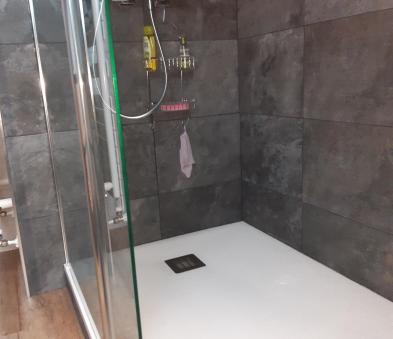 receveur de douche extra plat en béton de synthèse